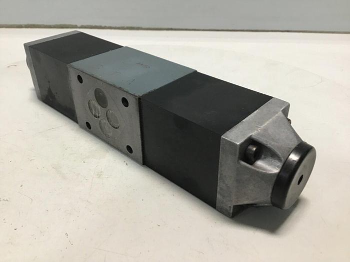 Used REXROTH Valve 4WE6E51BG24N9K4V Used