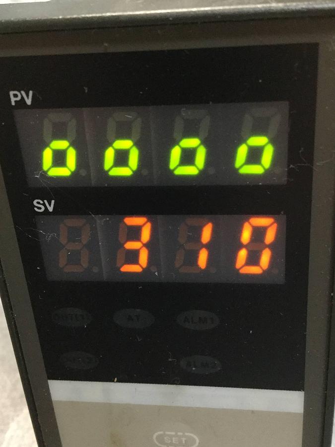 Used RKC Temperature Control REX-C400FK03VNN USED