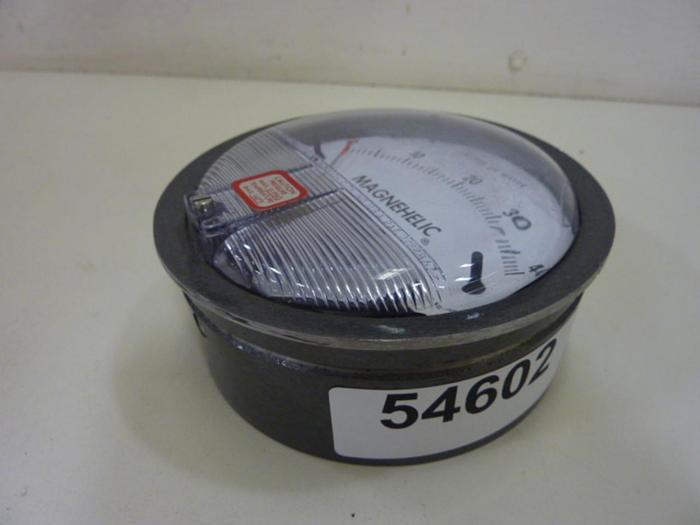 Used DWYER Pressure Gauge 2040C #54602