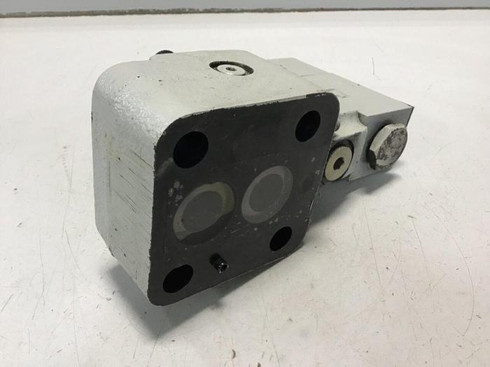 Used VICKERS Relief Valve CG5060AFMUB6P10110 #135265