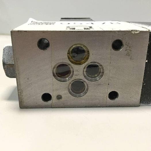 Used VICKERS Directional Control Valve DG4V32AMP7H750 #95478