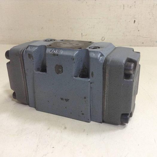 Used REXROTH Valve 4WEH10E40/6AG24N9ETK4/V #85199
