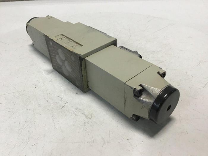 Used REXROTH Valve 4WE6J51/AG24N9K4V #137978