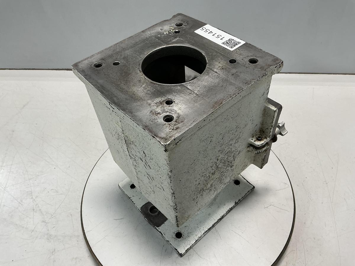 Used METAL FABRICATOR NO MODEL / NO TAG