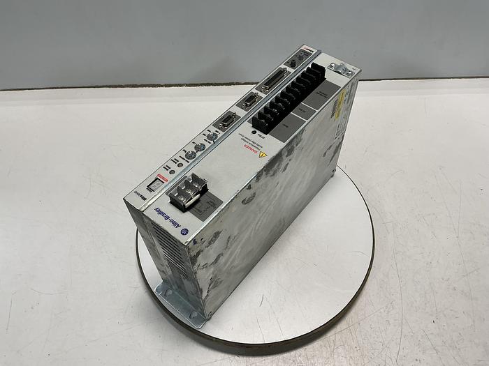 Used ALLEN BRADLEY 2098-DSD-030-SE