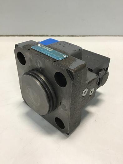 Used VICKERS Valve DG4V32ALMUH760 USED
