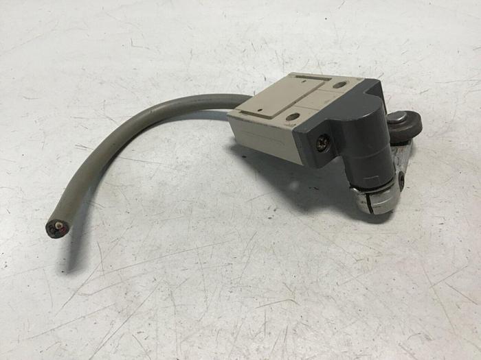 Used OMRON Limit Switch D4C-3420-B #122264