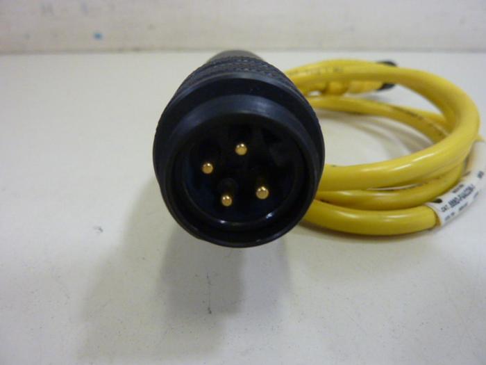 Used ALLEN BRADLEY Photoswitch & Cable 889D-F4ACDM-1 SER B #64515