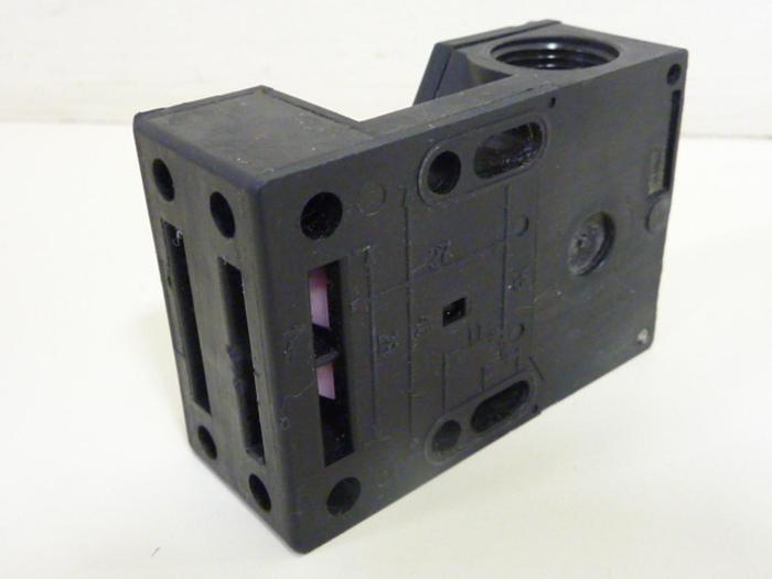 Used SCHMERSAL Safety Interlock Switch AZ15ZVR #50224