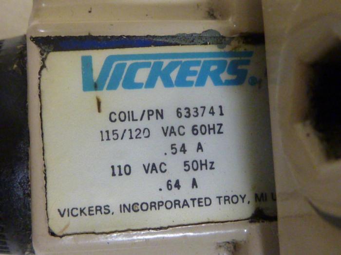 Used VICKERS Directional Control Valve DG4V32CMPA5WLBP1540 #66067