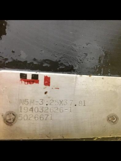 Used HYDRO LINE Traverse Cylinder N5M-3.25X37.81 #139169
