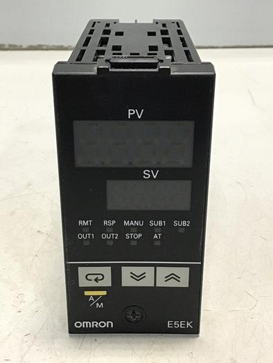 Used OMRON Temperature Controller E5EK-AA2-500 #133900