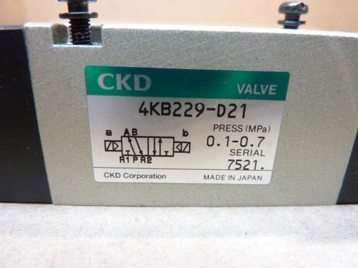 Used CKD CORP Solenoid Valve 4KB229-D21 #40857