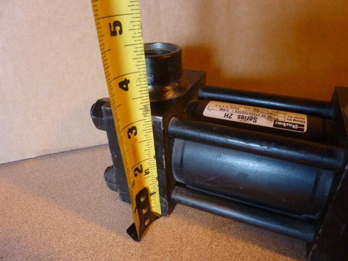 Used PARKER 02.00 CKJ2HLTVS19AIX 9.000