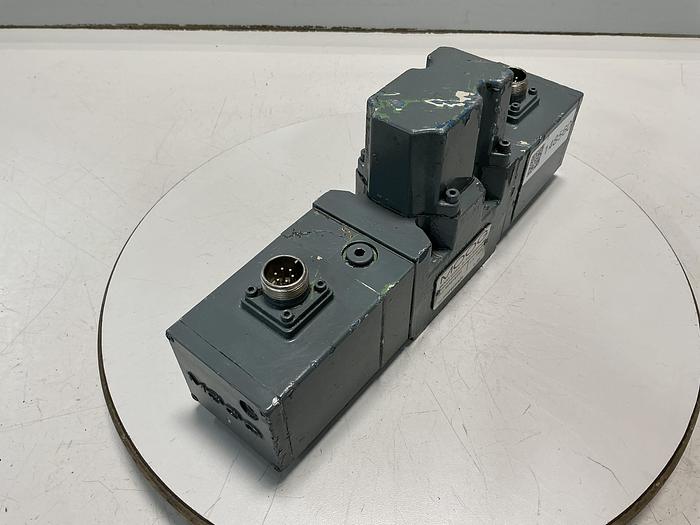 Used MOOG D651-129B