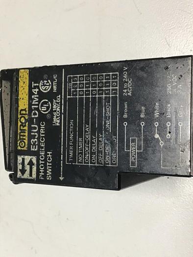 Used OMRON Photoelectric Switch E3JU-D1M4T #112736