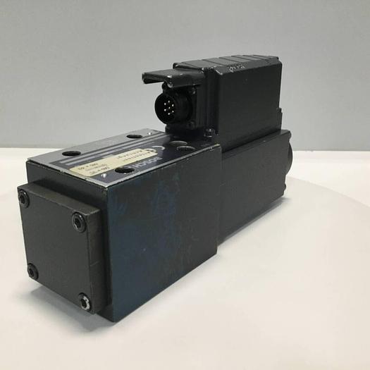 Used BOSCH Servo Proportional Valve 0 811 404 753 Used