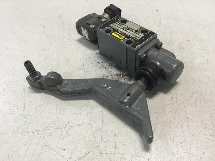 Used PARKER Directional Control Valve D1VMR4HN1075XB038 #143793