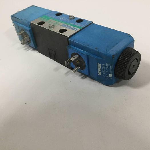 Used VICKERS Valve DG4V-3S-33C-M-U-H5-60 #90614