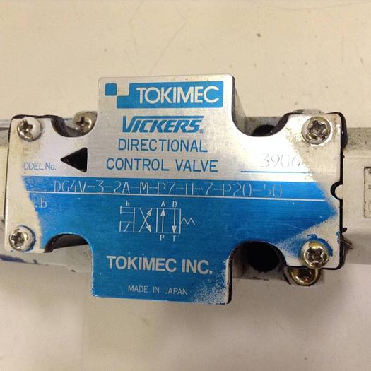 Used VICKERS Directional Control Valve DG4V32AMP7H7P2050 #77774