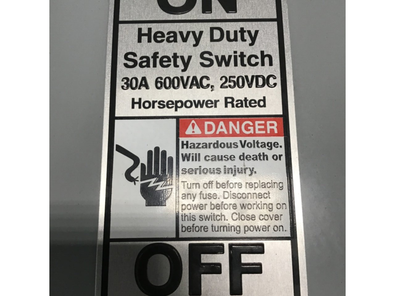 Used SIEMENS 30 Amp Safety Disconnect Switch HNF361 VBII USED