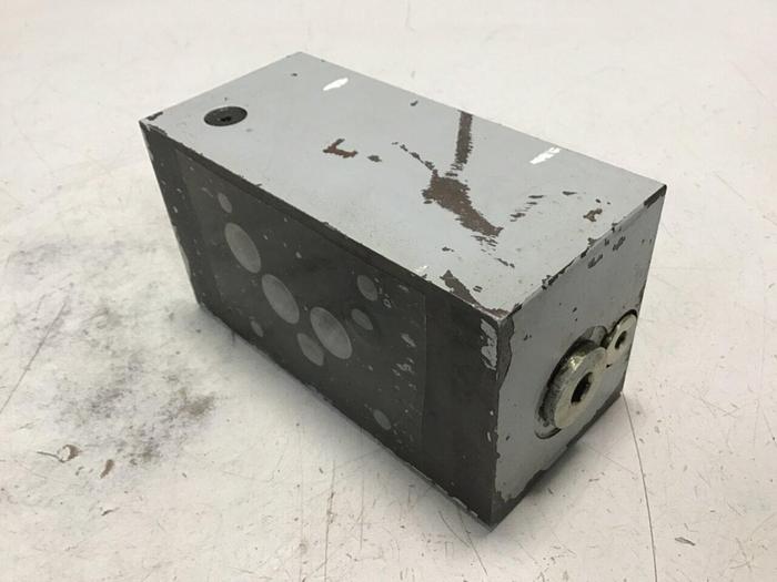 Used VICKERS Pressure Valve DGMX2-5-PP-FW-S-30 #139806