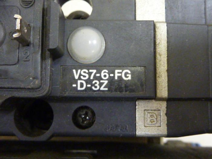 Used SMC Control Block w/ Valves VV71-PR-02 #60100