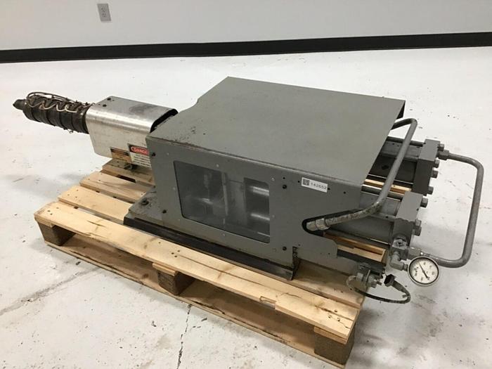 Used NEWBURY 6.5 Oz Injection Unit V6-76RS / IU USED