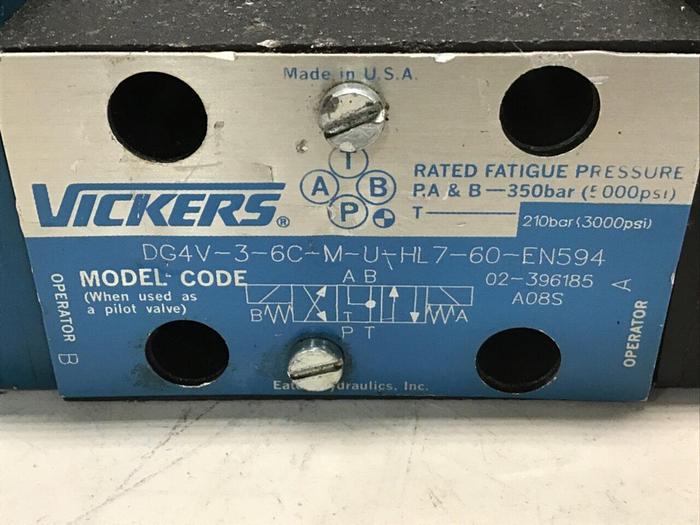 Used VICKERS Valve DG4V-3-6C-M-U-HL7-60-EN594 Used