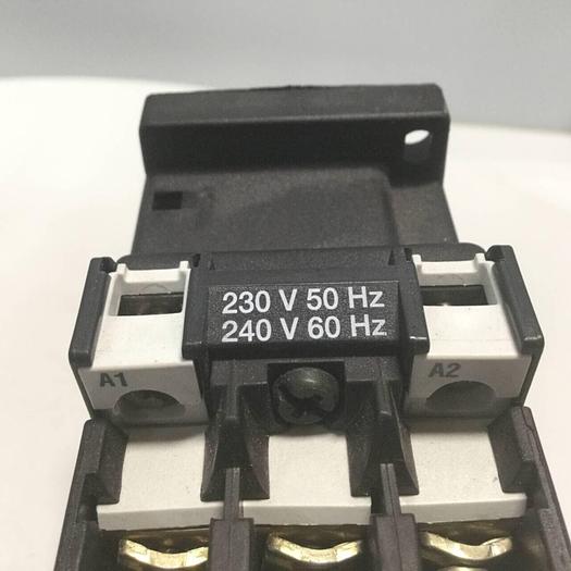 Used KLOCKNER MOELLER Contactor DIL0M #94226