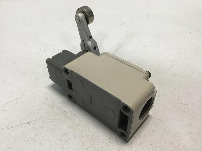 Used OMRON Limit Switch WLCA2-2 USED