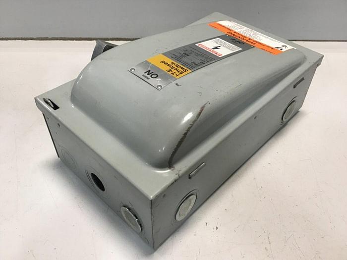 Used SIEMENS 60 Amp Safety Disconnect Switch F352 #130003