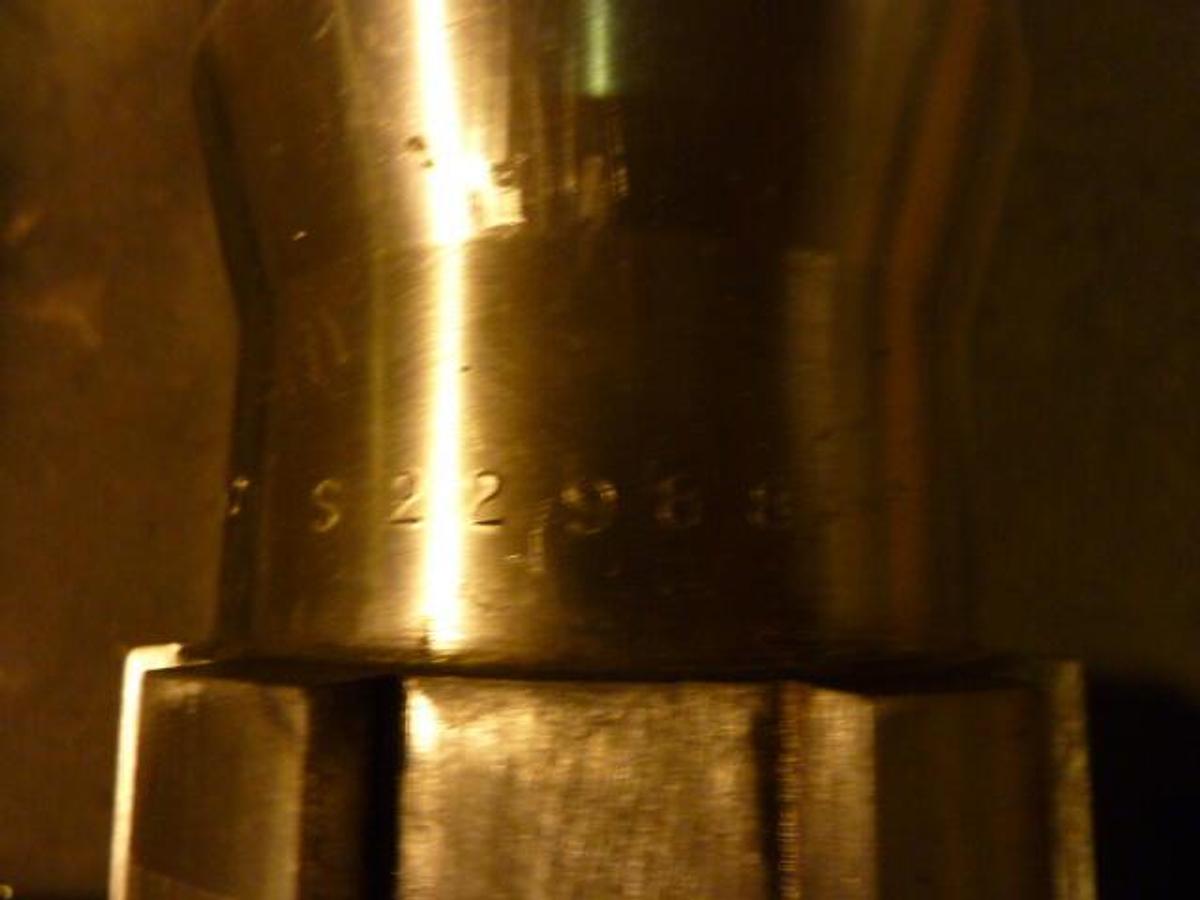 Used GENERIC Screw SCREW215 Used