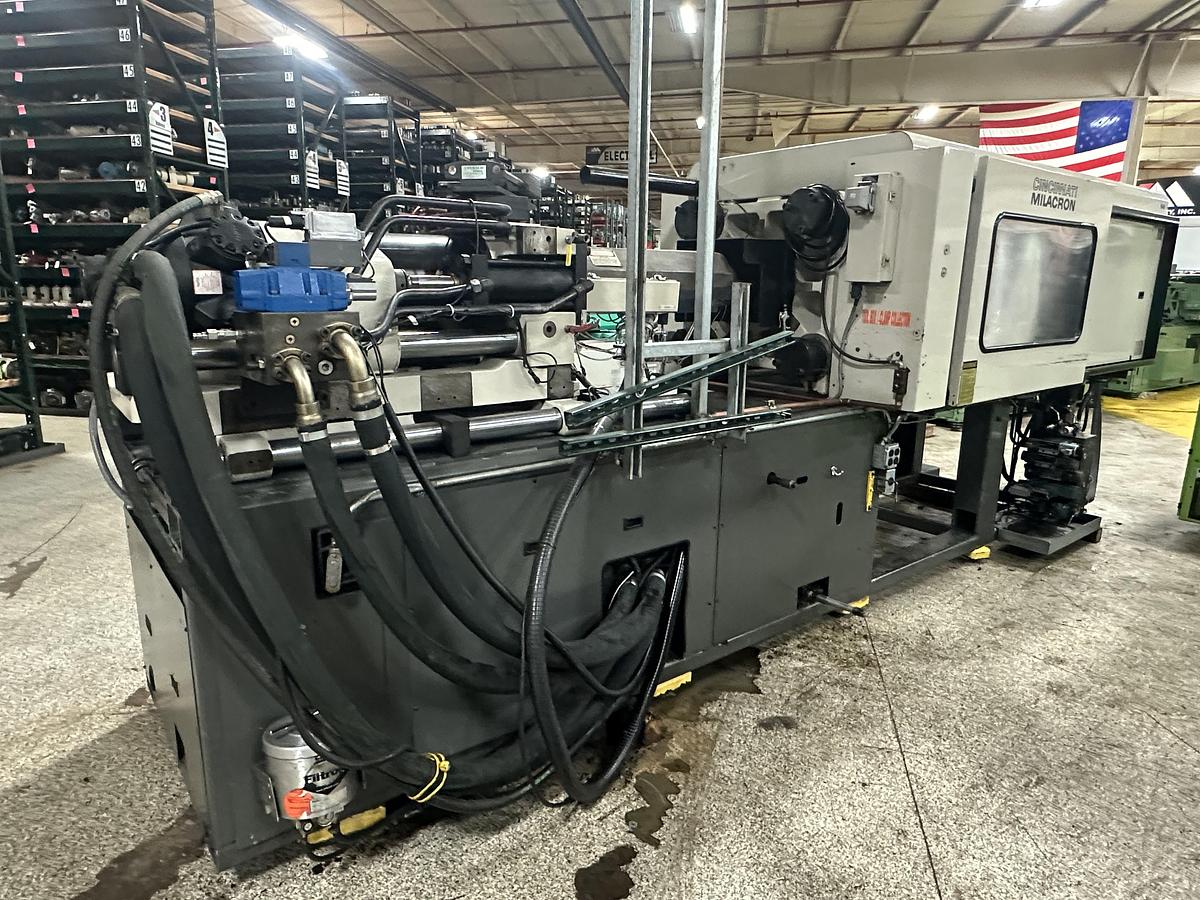 Used 1995 CINCINNATI MILACRON VT220-17