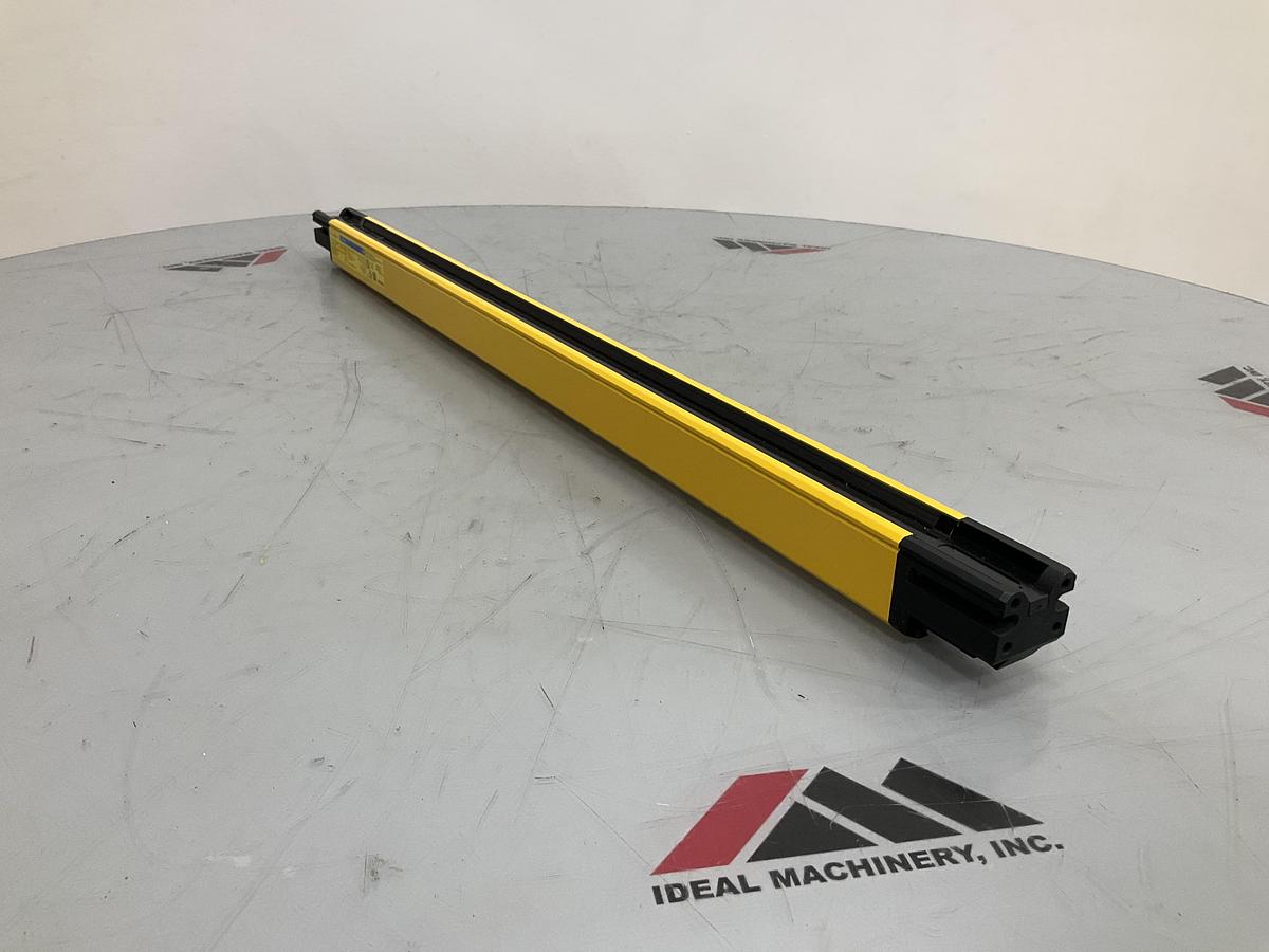 Used KEYENCE SL-V79FM-R