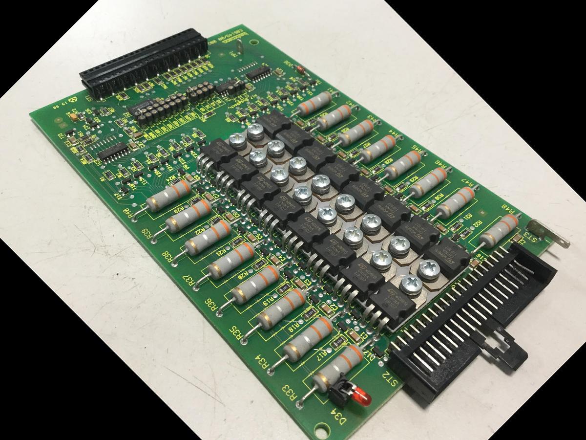 Used BACHMANN ELECTRONIC Output Card CA16/P2.5S E06149/00 002 USED