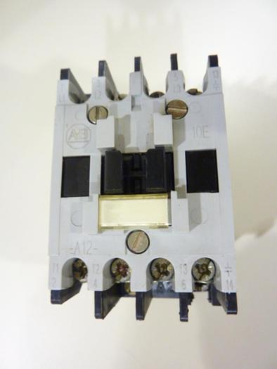 Used ALLEN BRADLEY Contactor 100-A12ND3 SER B #41828