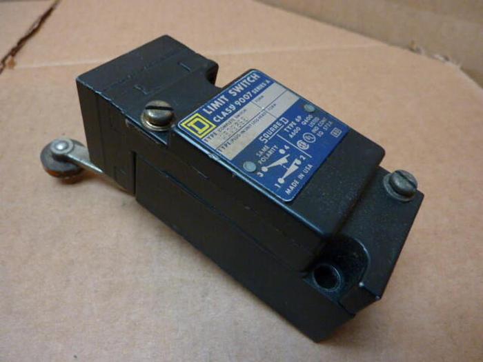 Used SQUARE D Limit Switch 9007AEQ2699 #27060