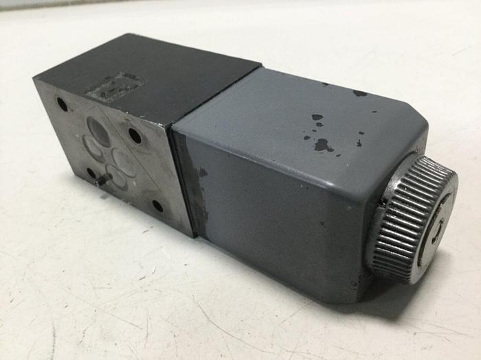 Used VICKERS Directional Hydraulic Valve DG4V322AMUHL760 Used