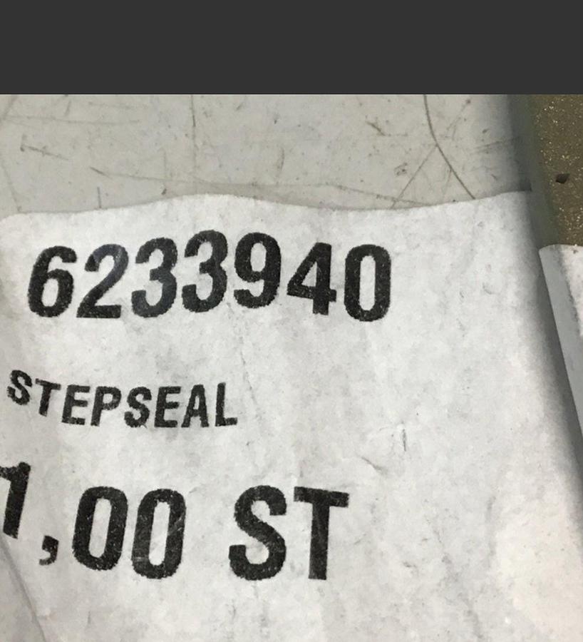 Used KRAUSS MAFFEI Step Seal 6233940 USED