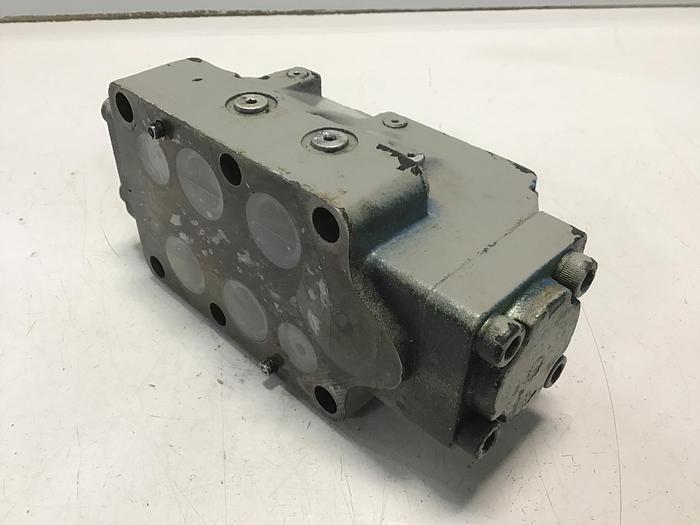 Used DOUBLE A QF8TT010A1E Valve Used #142144