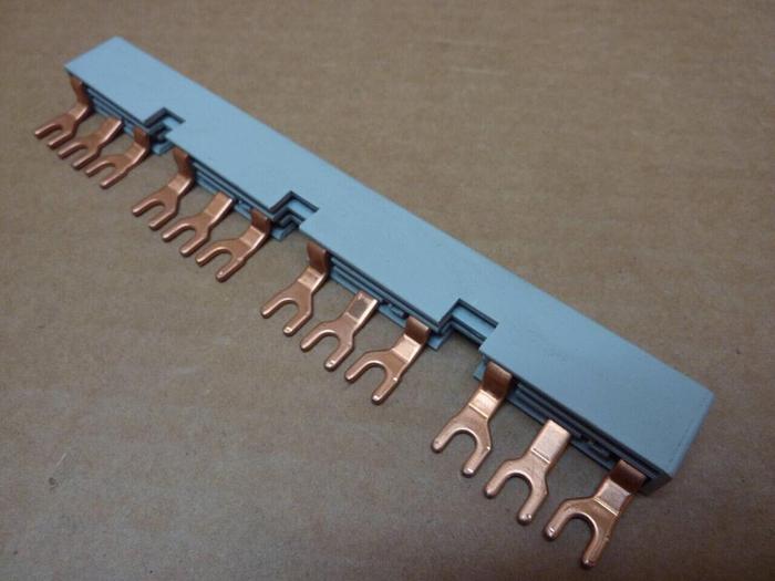 Used ALLEN BRADLEY Commoning Link 140-L454 SER C #24368