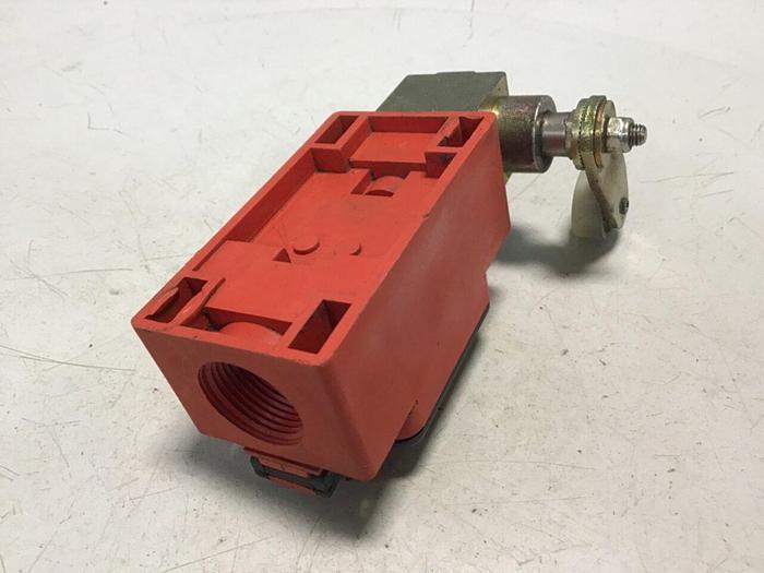 Used BERNSTEIN Limit Switch ENK-UV1Z AHS-V #121254