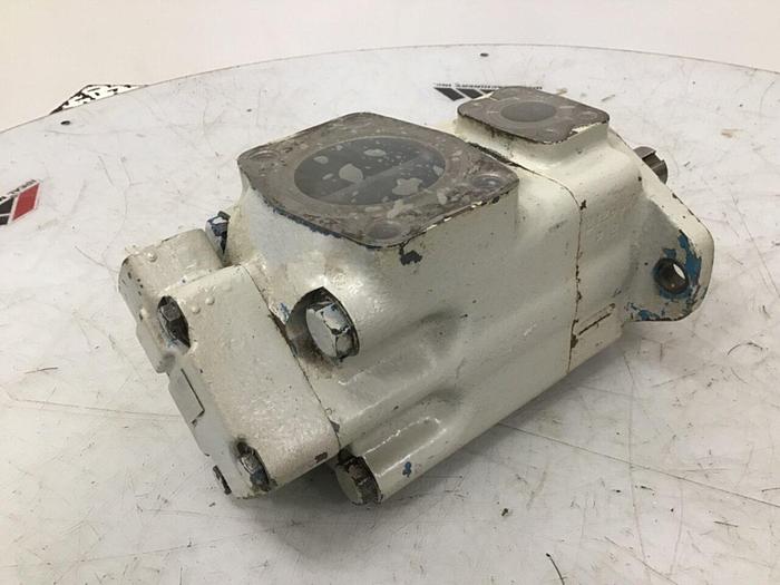 Used VICKERS Pump 3520V38E8 #137386