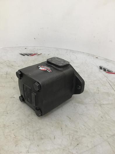 Used VICKERS Pump 35V30A 11D20R Used #143771