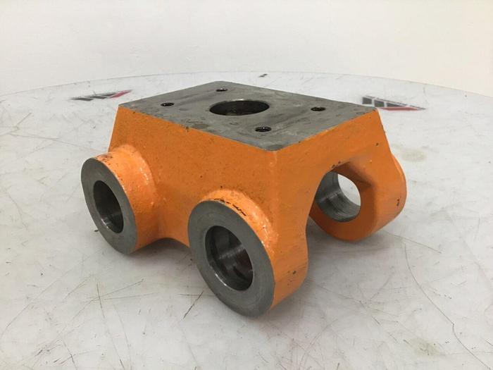 Used CINCINNATI MILACRON Toggle Link 5038008 #131350