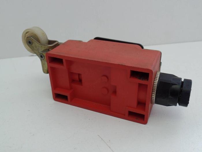 Used BERNSTEIN Limit Switch ENK-U1Z-KNIW #19241