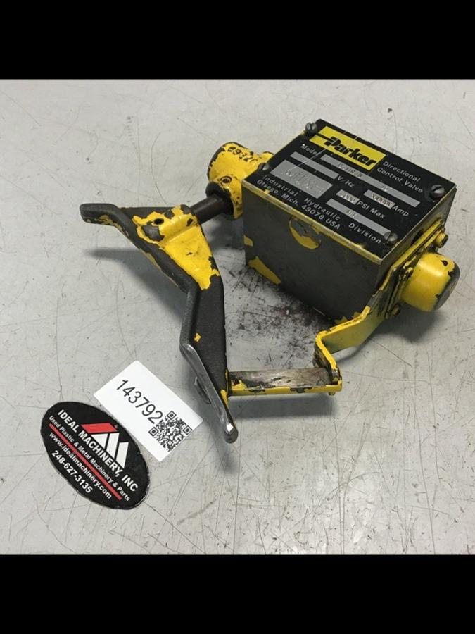 Used PARKER Directional Control Valve D3MR4B 10 Used #143792