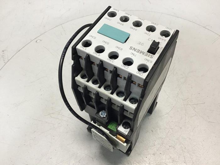 Used SIEMENS Contactor 3TH4391-0B #120697