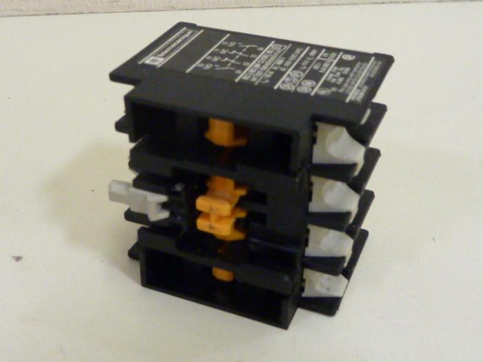 Used TELEMECANIQUE Contactor LA1DN22 #57208
